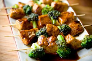 picnic food ideas - food pictures - chicken broccoli skewers.jpg